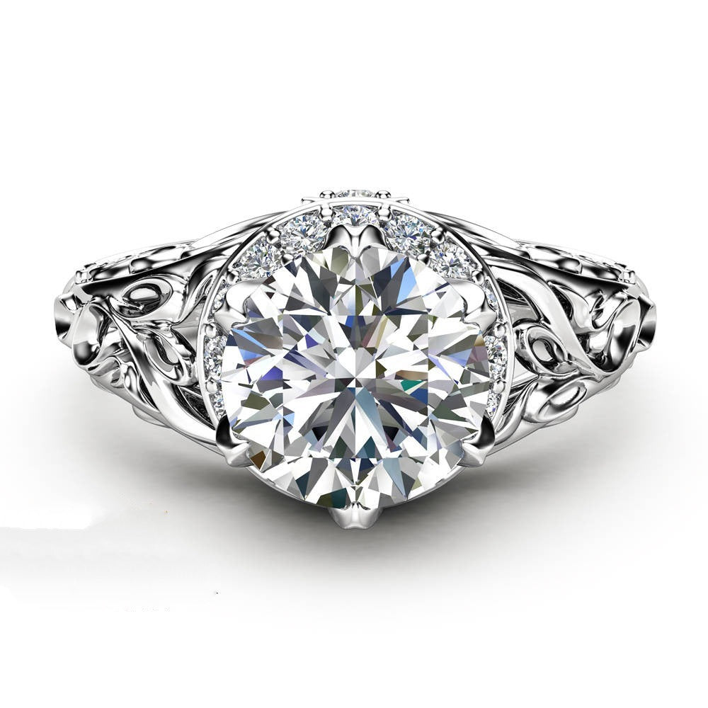 New Hollow Pattern Diamond-studded Ring