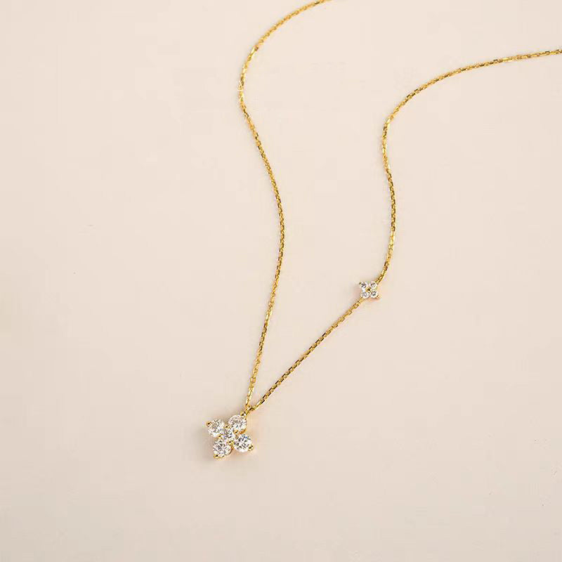 Fashion Temperament Clover Clavicle Chain Female